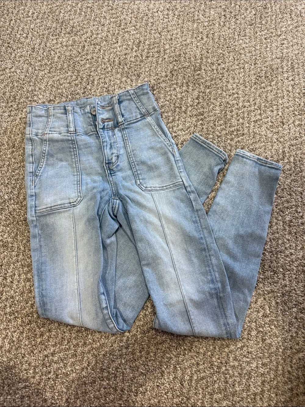 American Eagle Outfitters Light Blue Skinny Jeans
